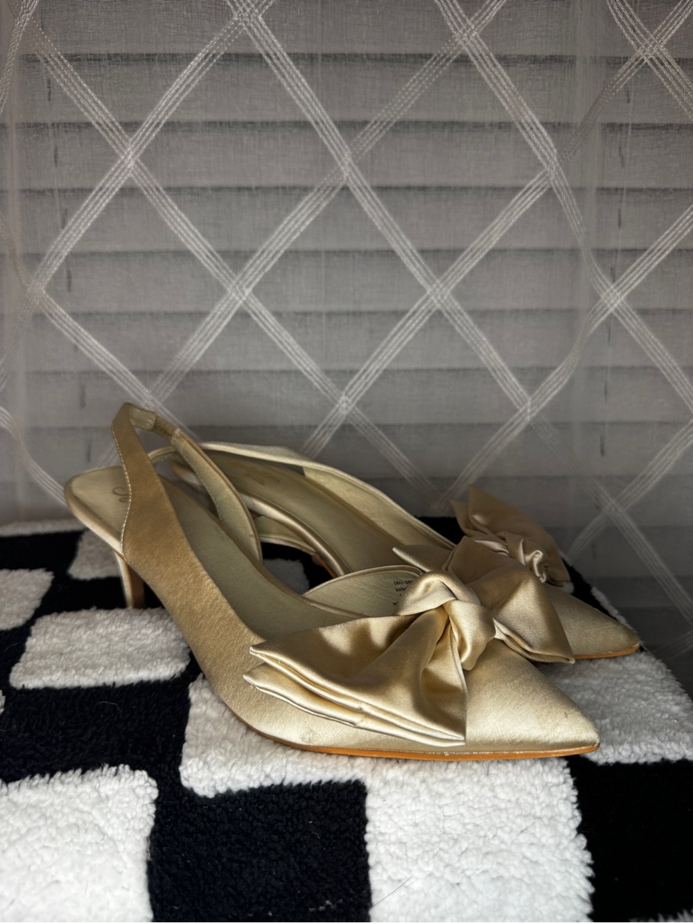 Seychelles Champagne Satin Bow Slingback Heels Size 10